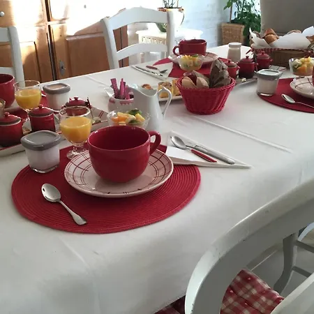 Le Clos Des Gazanias Bed & Breakfast