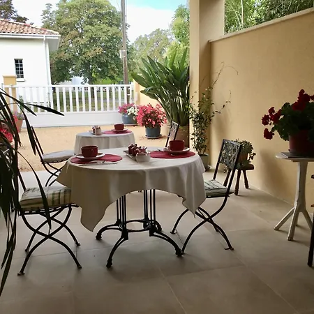 Bed & Breakfast Le Clos Des Gazanias *